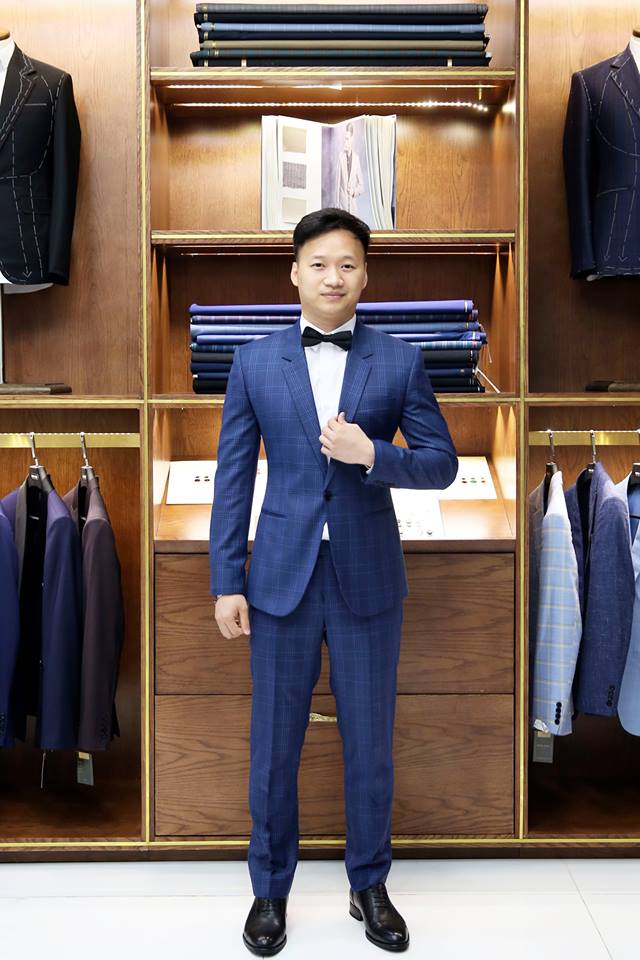 Suit Kẻ Sọc Cho Khách Đi Sự Kiện