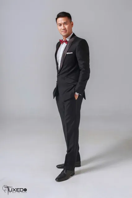 Tuxedo 27