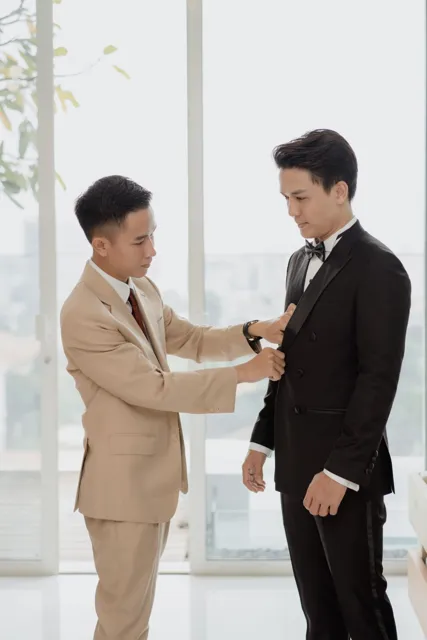 Tuxedo Chuyên Nghiệp Và Tiết Kiệm Thời Gian Với Dịch Vụ May Đo Suit Tại Nhà