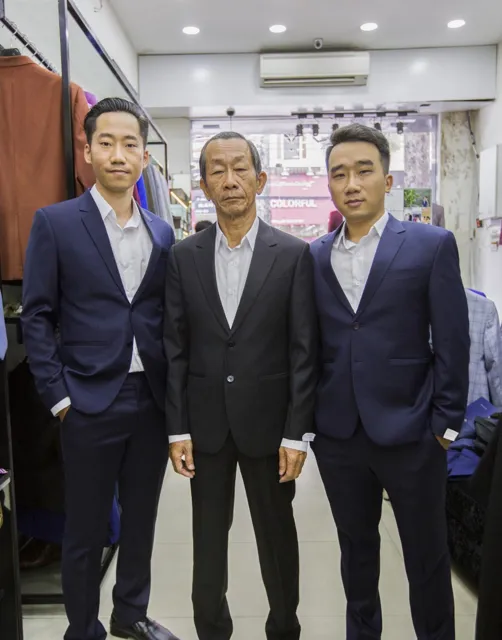 Suit Sui Gia 2 Nút Màu Đen