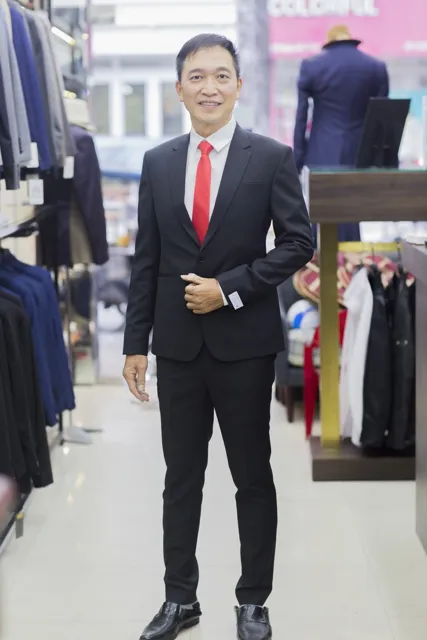 Bộ Vest Sui Gia Màu Đen Sang Trọng