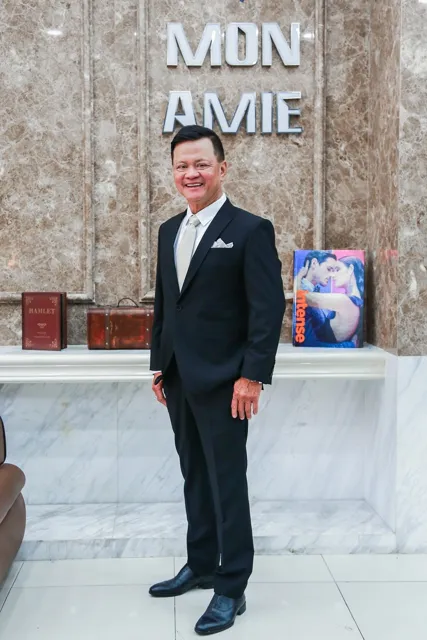 Bộ Vest Sui Gia Màu Đen