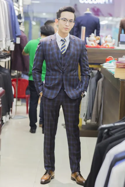 Bộ Suit Caro Trẻ Trung Sang Trọng