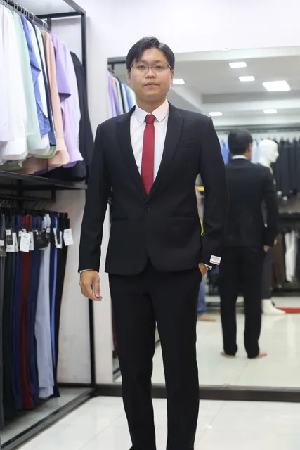 Bộ Vest Công Sở Màu Đen Lịch Lãm KH197