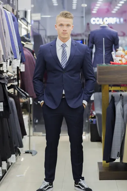 Hình Ảnh Khách Nước Ngoài Đặt May Áo Vest Nam Size Lớn tại Tuxedo KNN040 - Chưa Bao Gồm Ghile