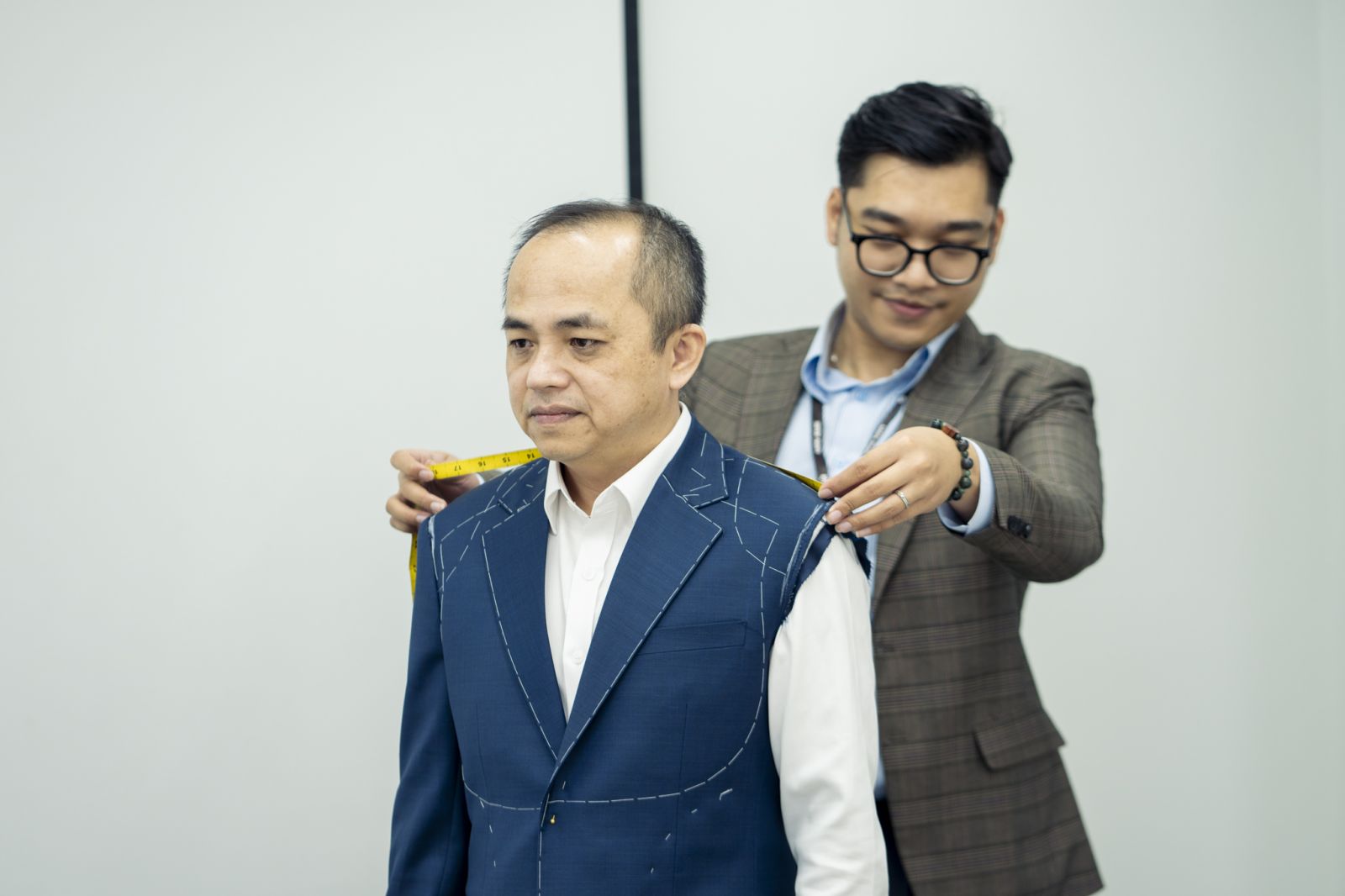 TUXEDO và sự đẳng cấp trong dịch vụ may đo tại gia tại Quận 8